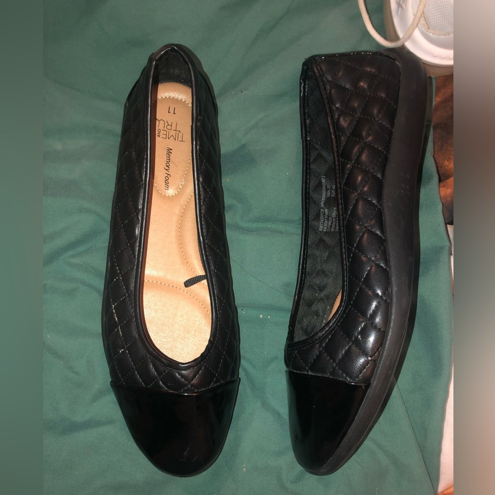 Time and Tru Women's Black Quilted Flats